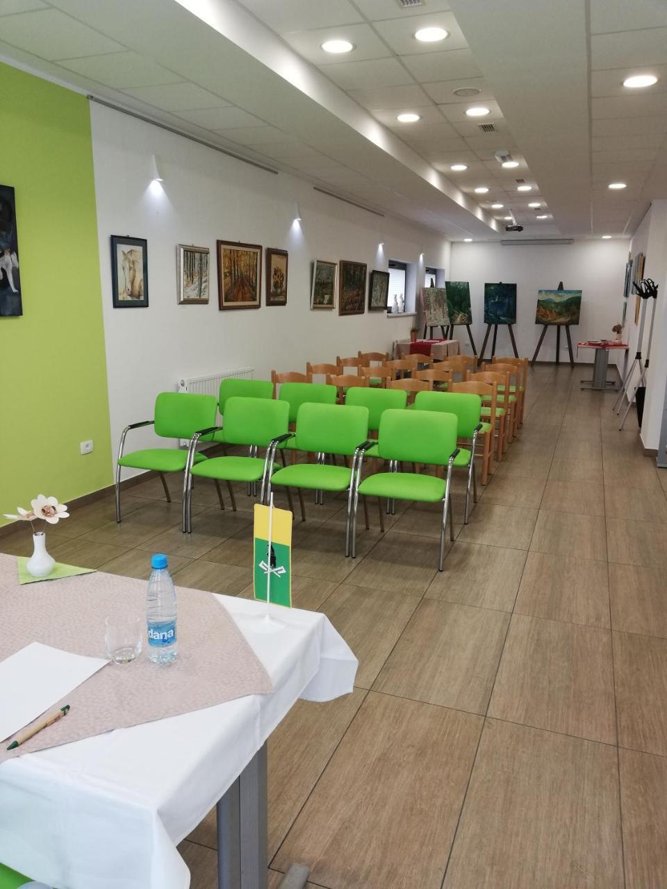 Hotel Oskar Hrib-Loski Potok Bagian luar foto